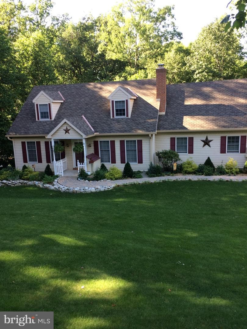 3 White Oak Drive photo 2