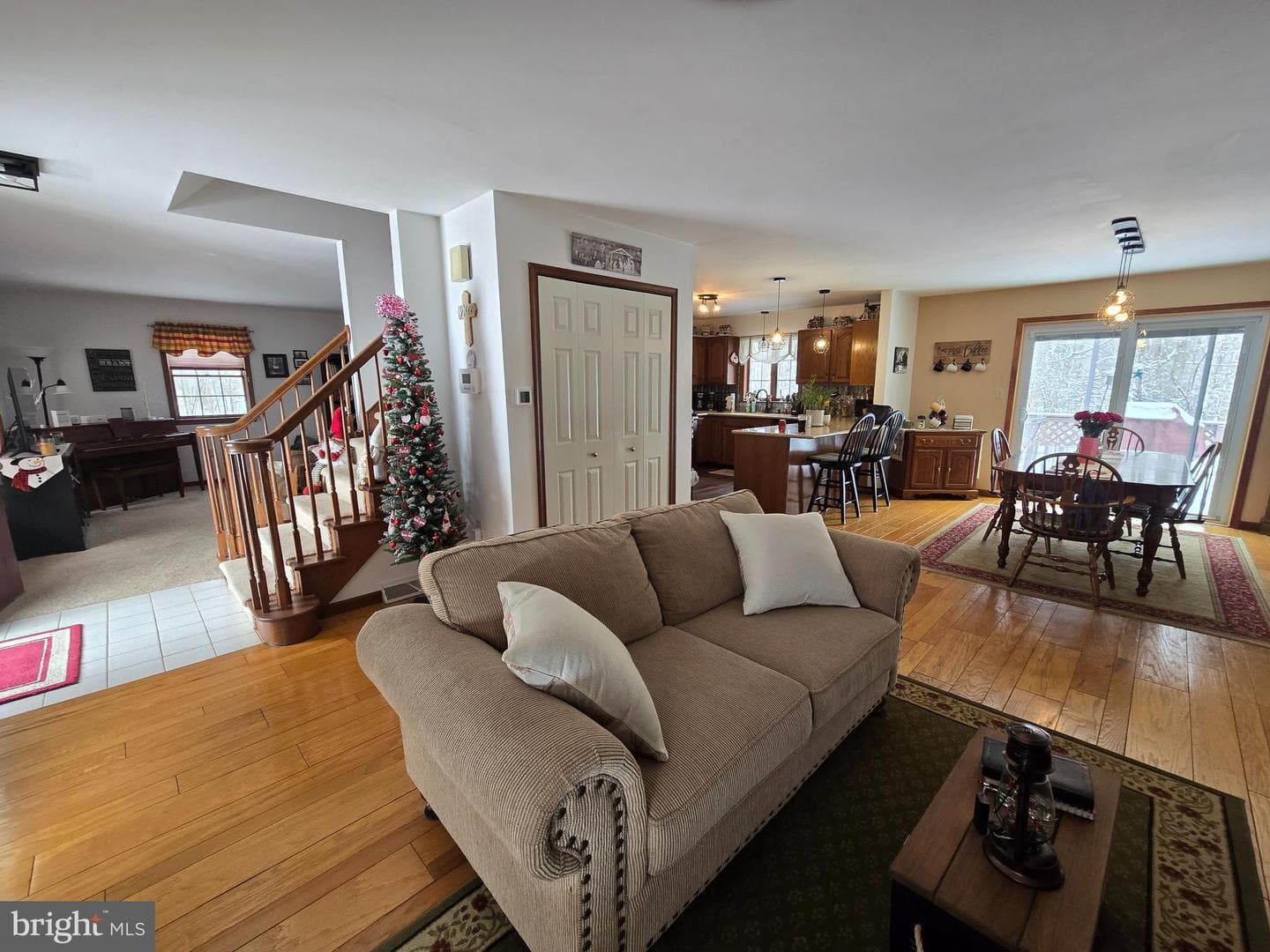 3 White Oak Drive photo 5