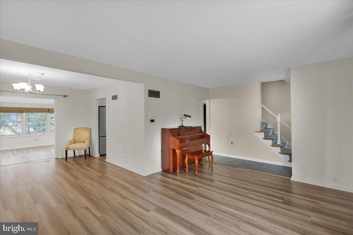 28 Cheltenham Drive photo 8