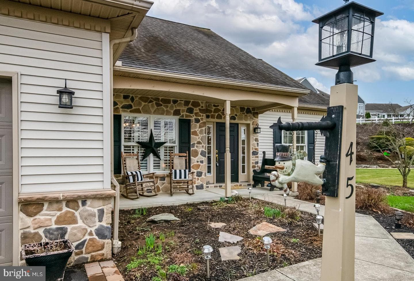45 Thea Court photo 4