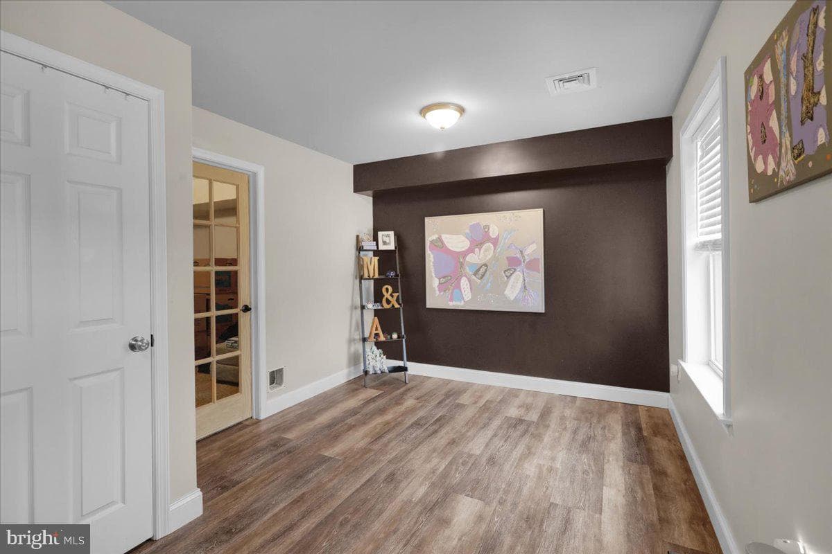 422 Smokering Drive photo 4