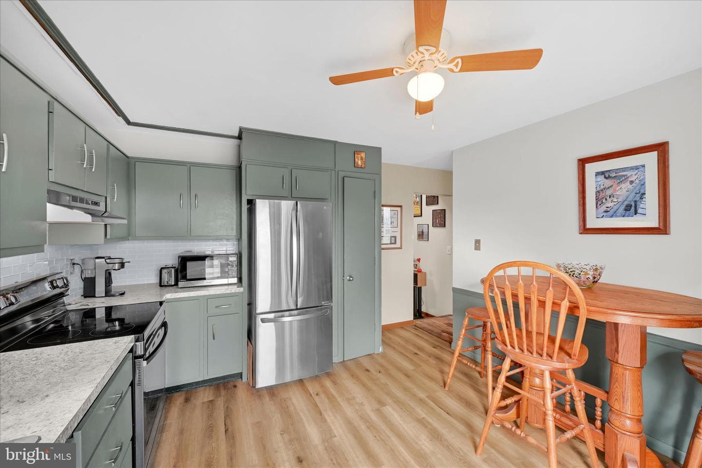 205 Pembroke Drive photo 12