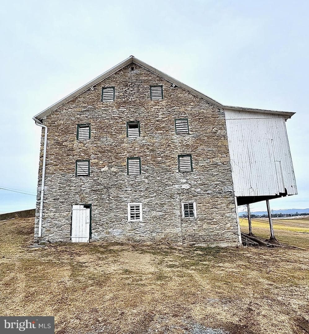133 Hunter Rd photo 28