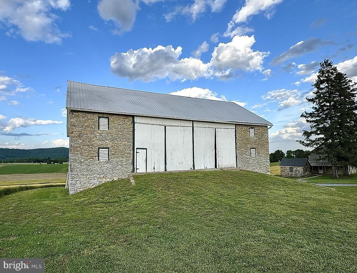 133 Hunter Rd photo 33