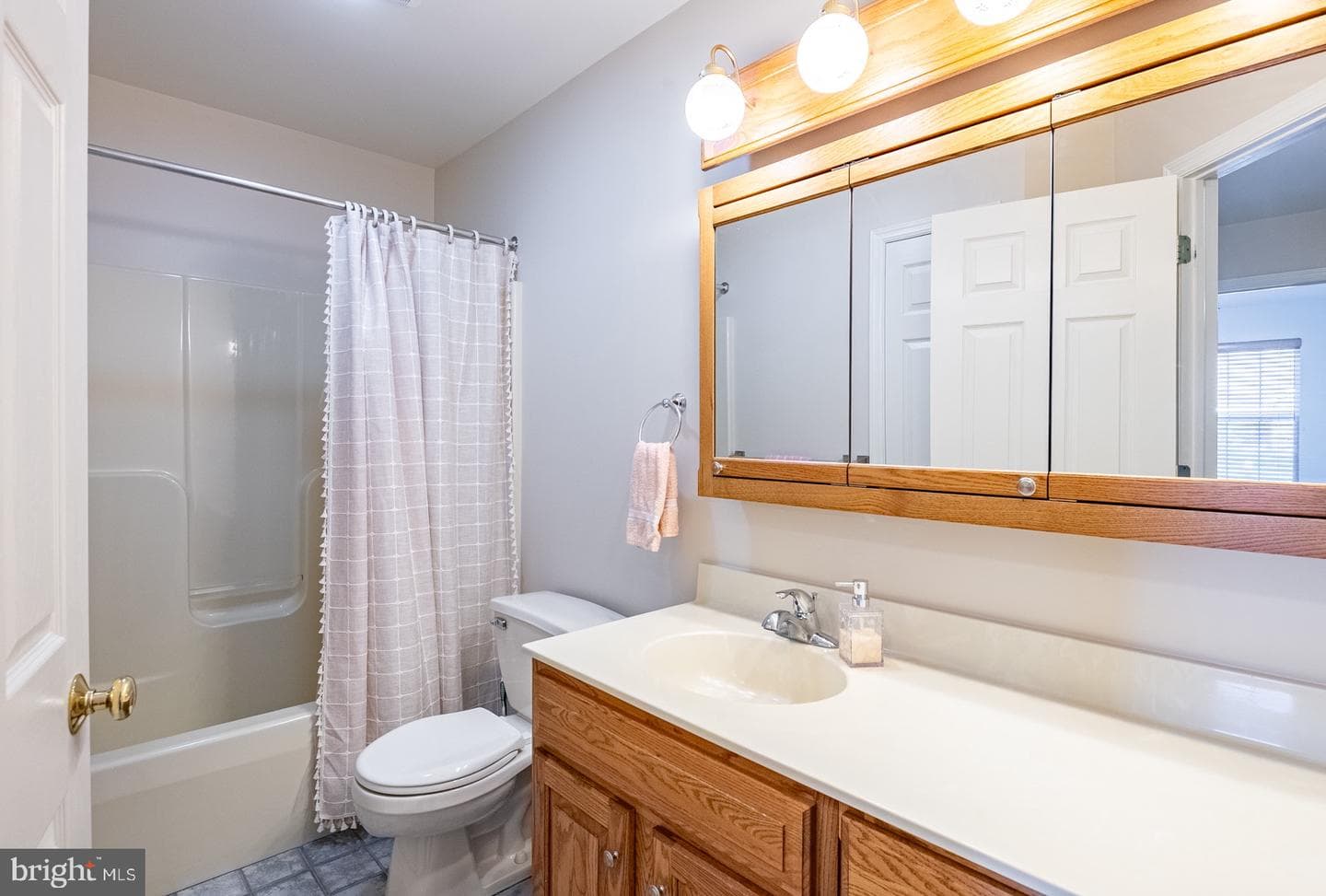 4008 River Road photo 26