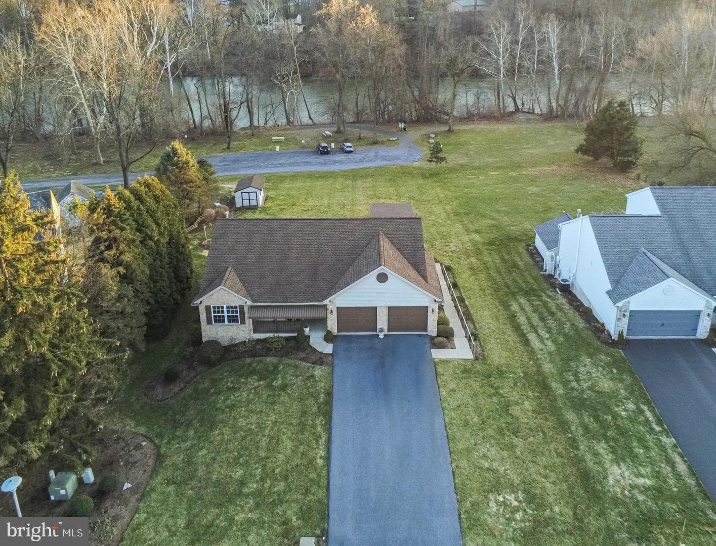 4008 River Road photo 4