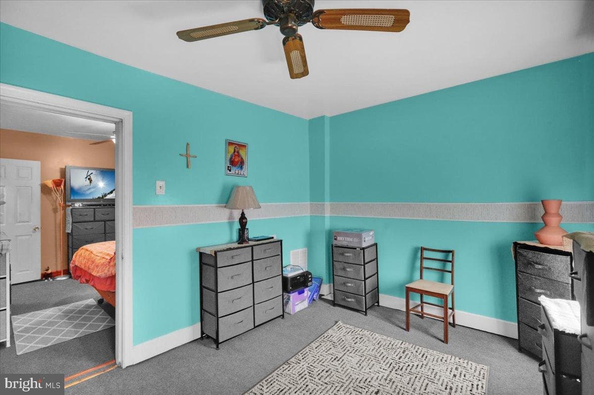 646 Fern Avenue photo 9