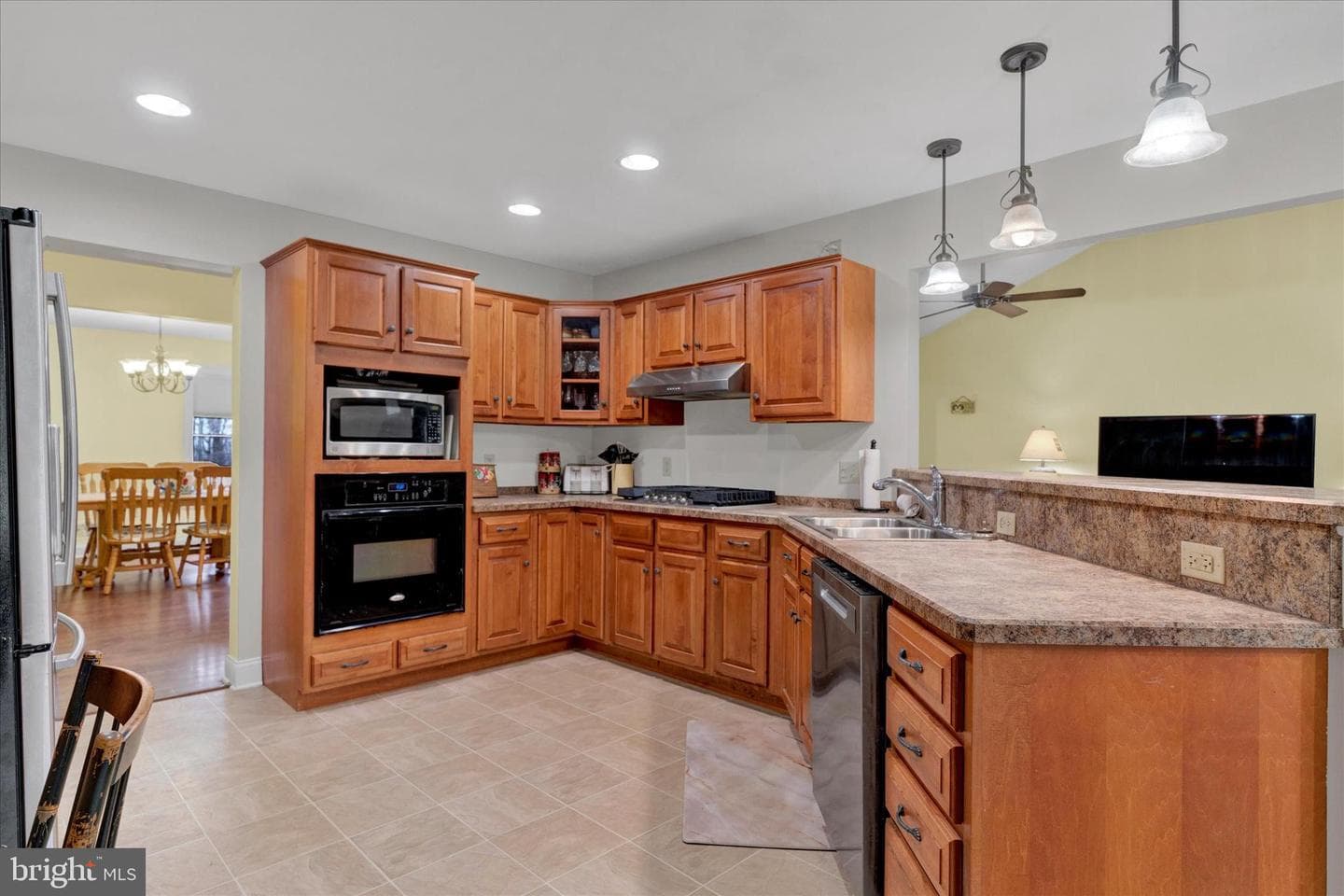 181 Fort Road photo 3