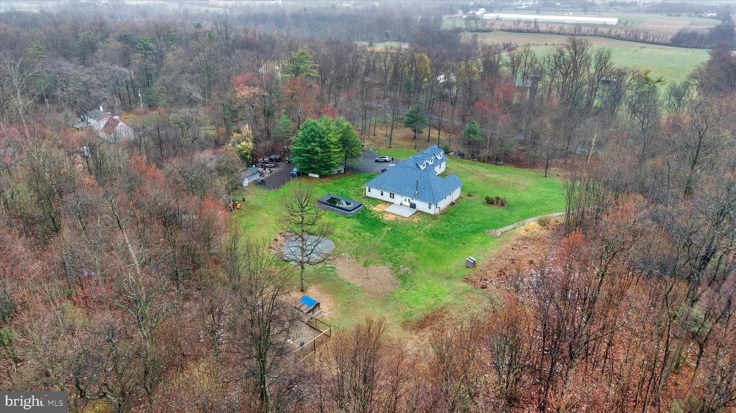 181 Fort Road photo 36