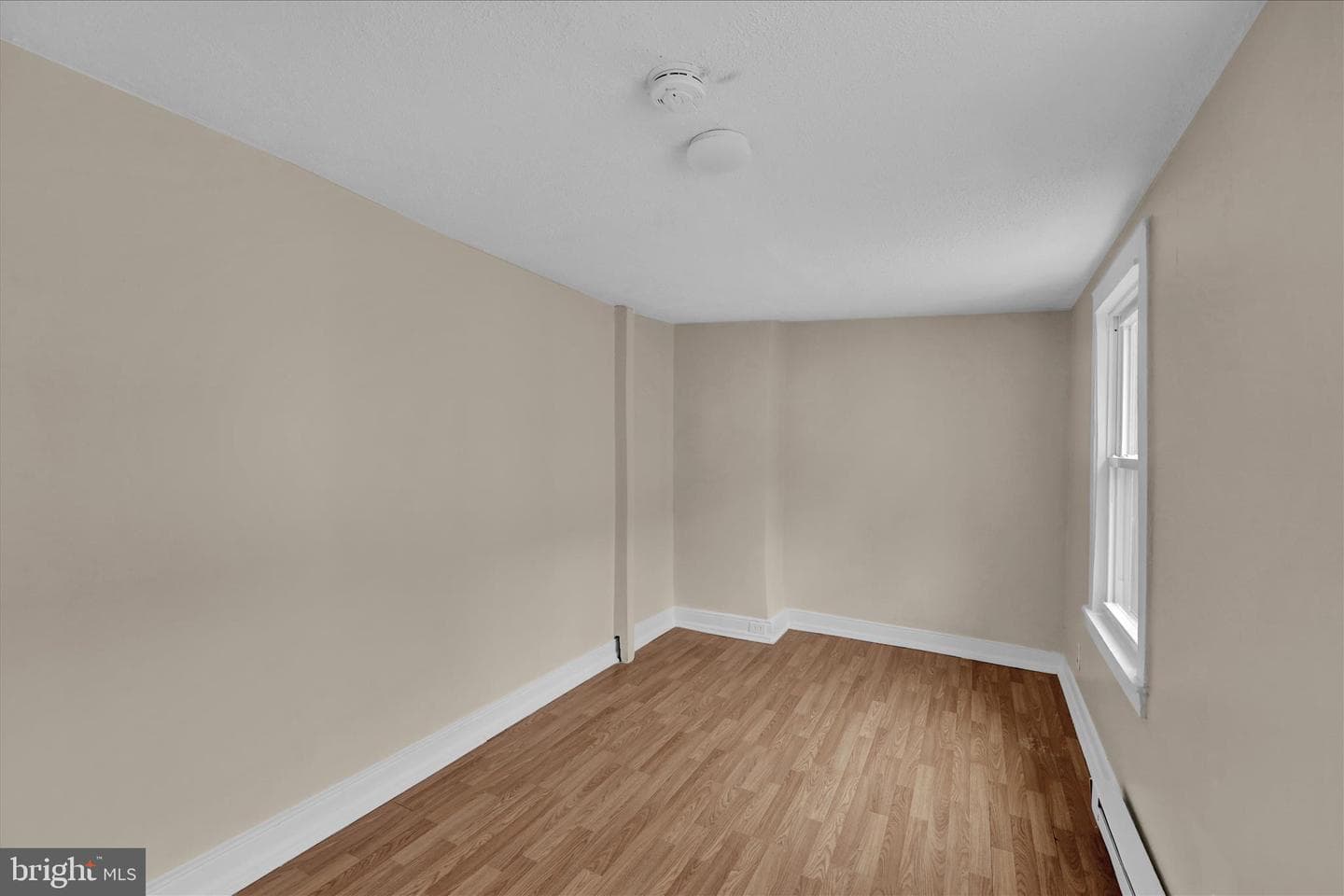230 S 4th Street photo 16