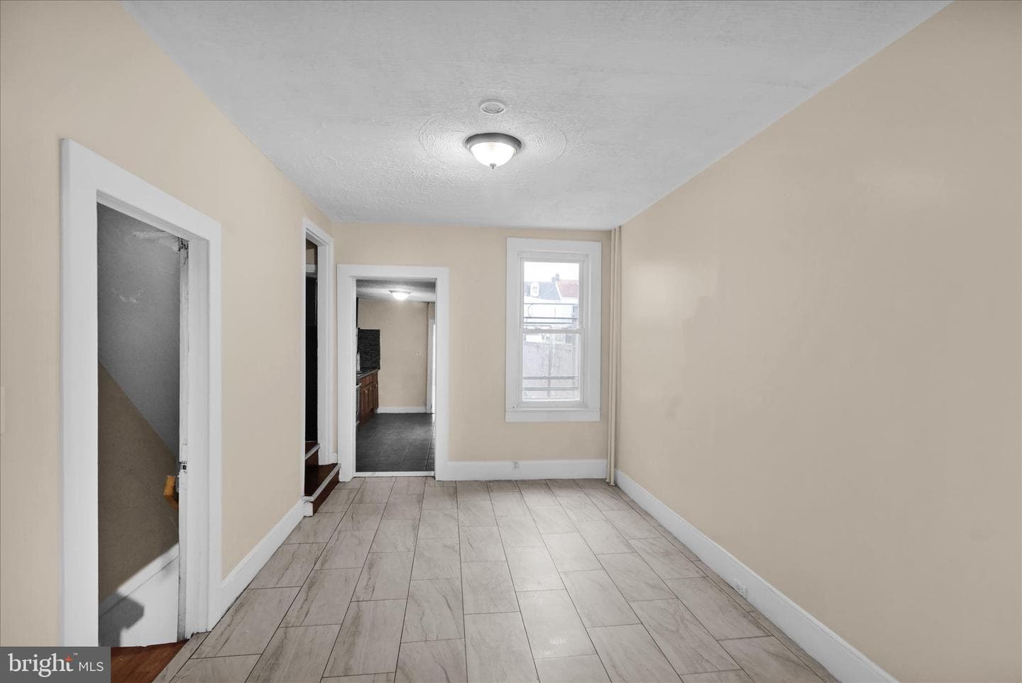 230 S 4th Street photo 4