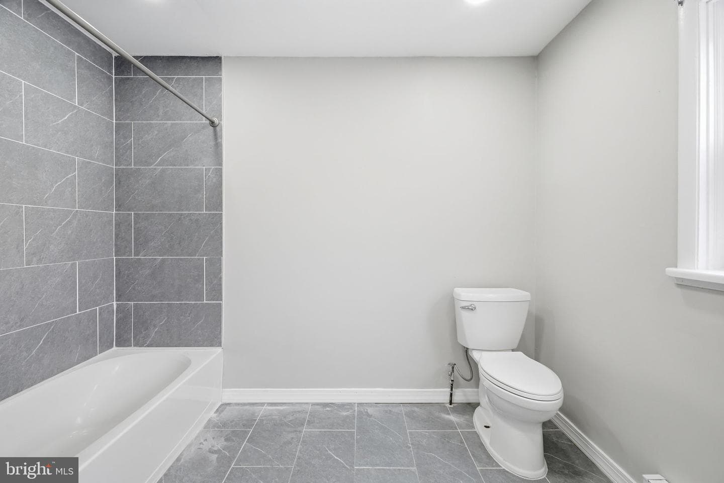1043 Mulberry Street photo 30