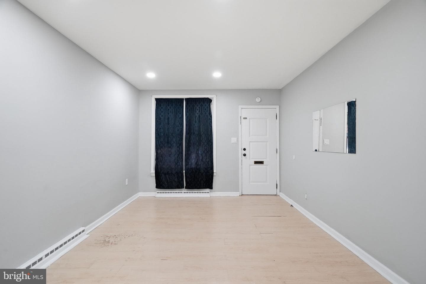 1043 Mulberry Street photo 9
