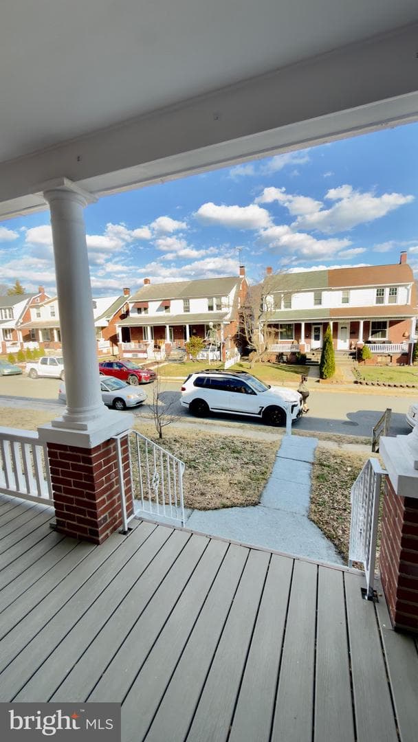 24 Marshall Avenue photo 5