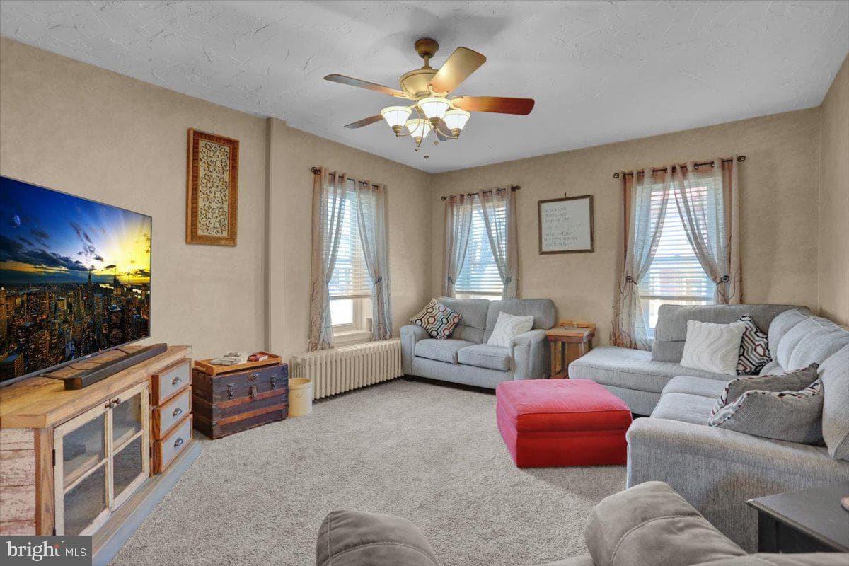 204 E High Street photo 11