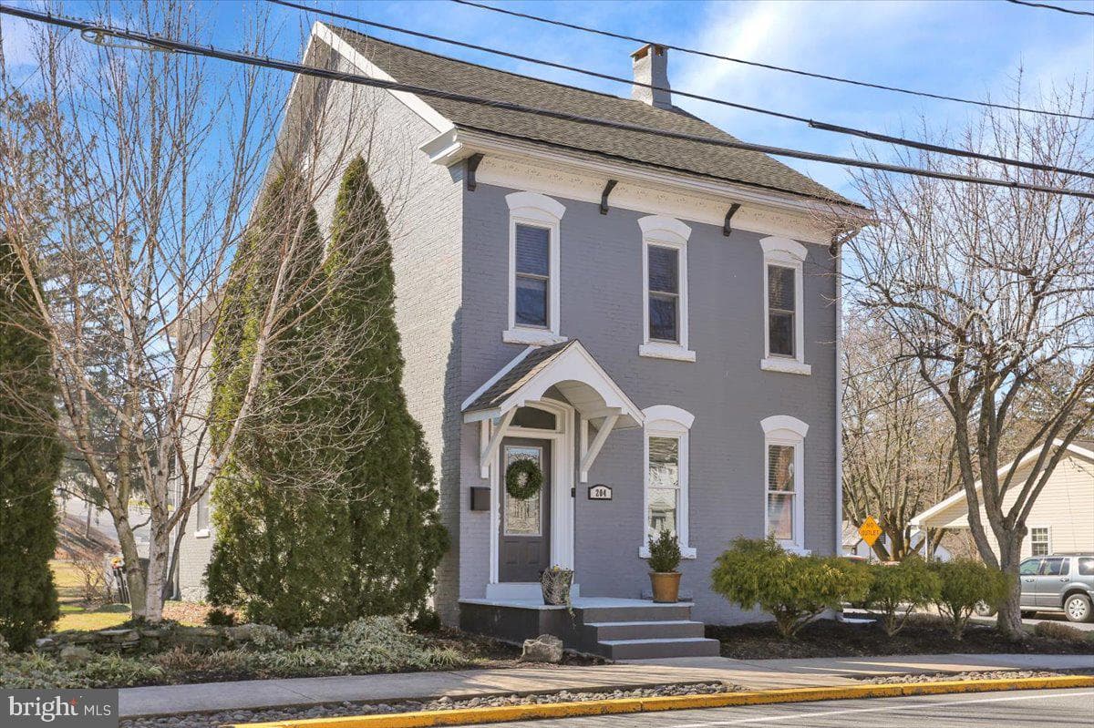 204 E High Street photo 2