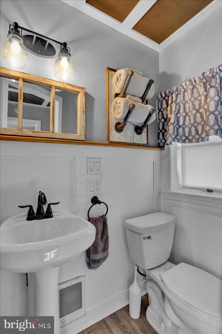 204 E High Street photo 21