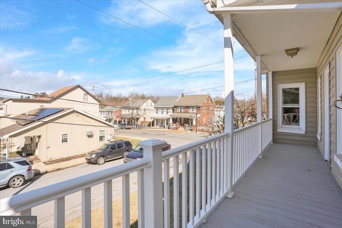 204 E High Street photo 30