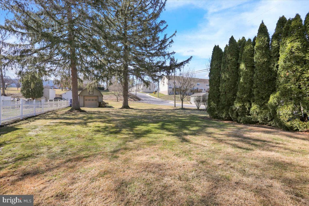 204 E High Street photo 49