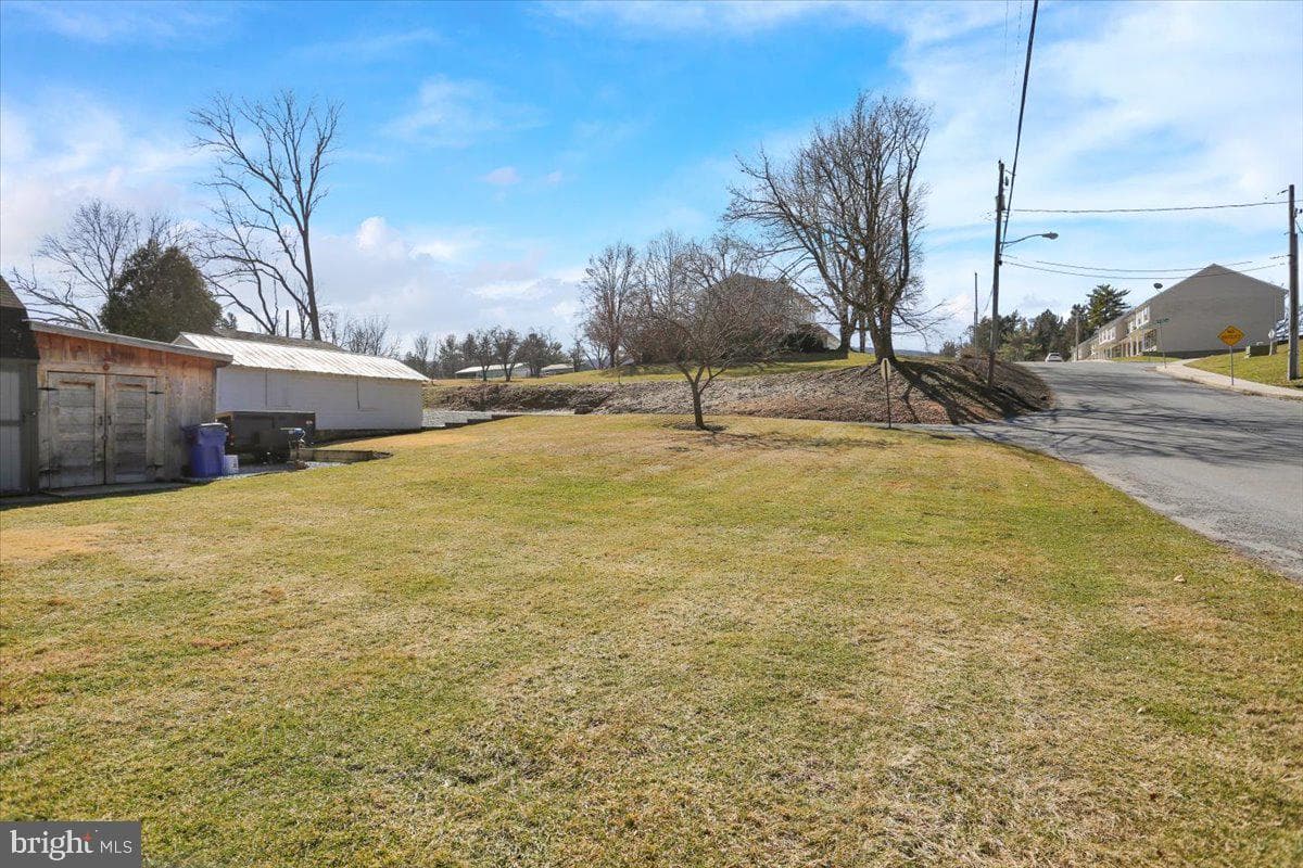 204 E High Street photo 53