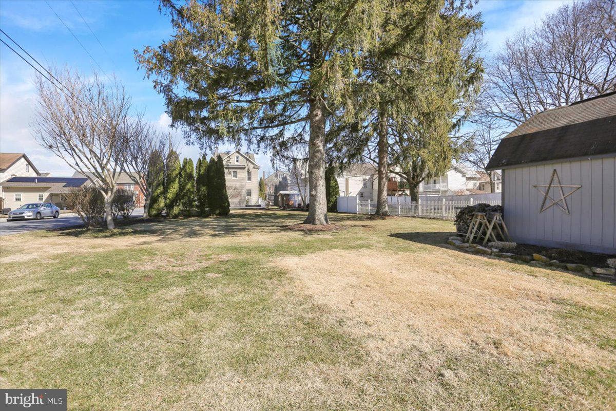 204 E High Street photo 54