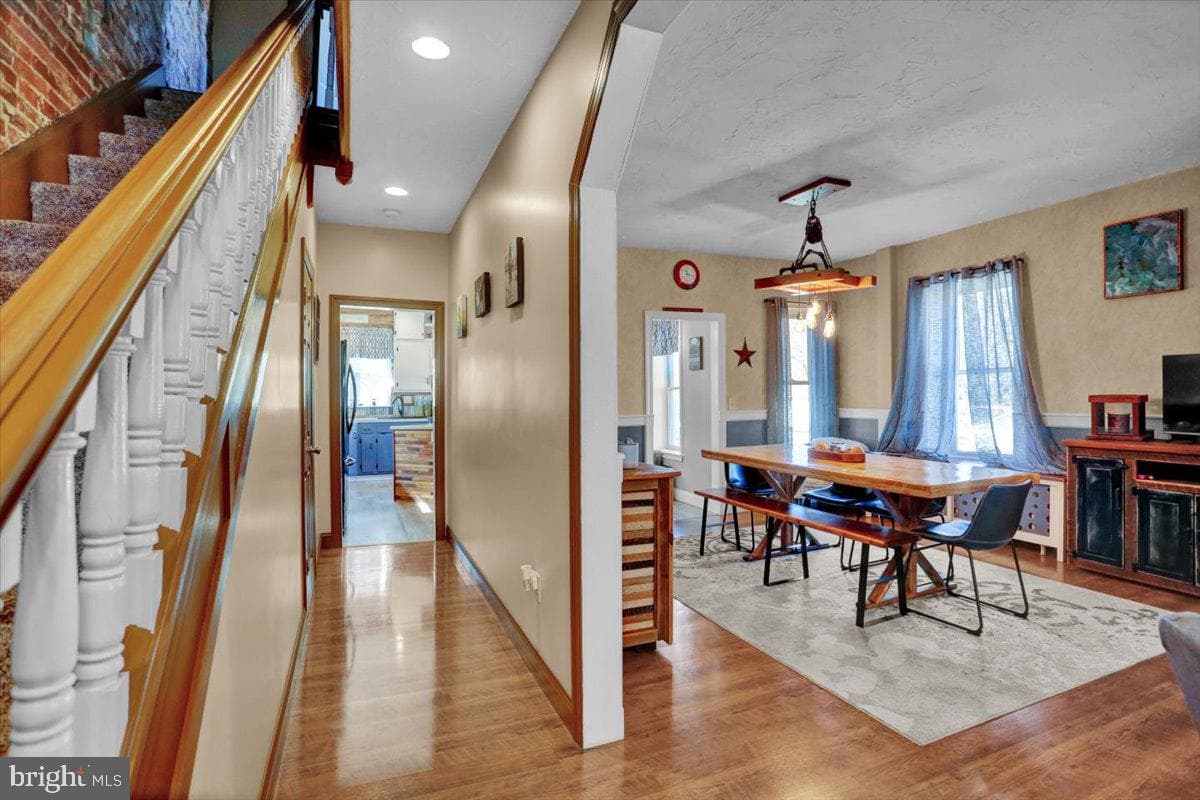 204 E High Street photo 6