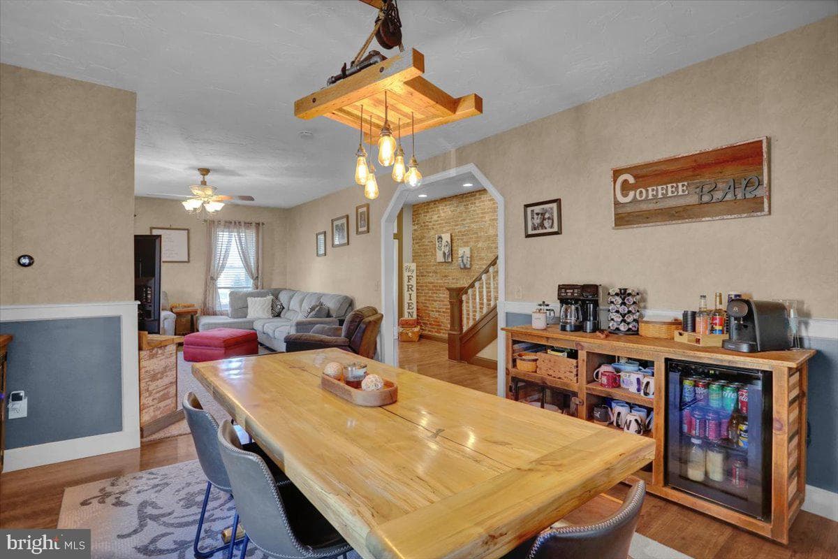 204 E High Street photo 9
