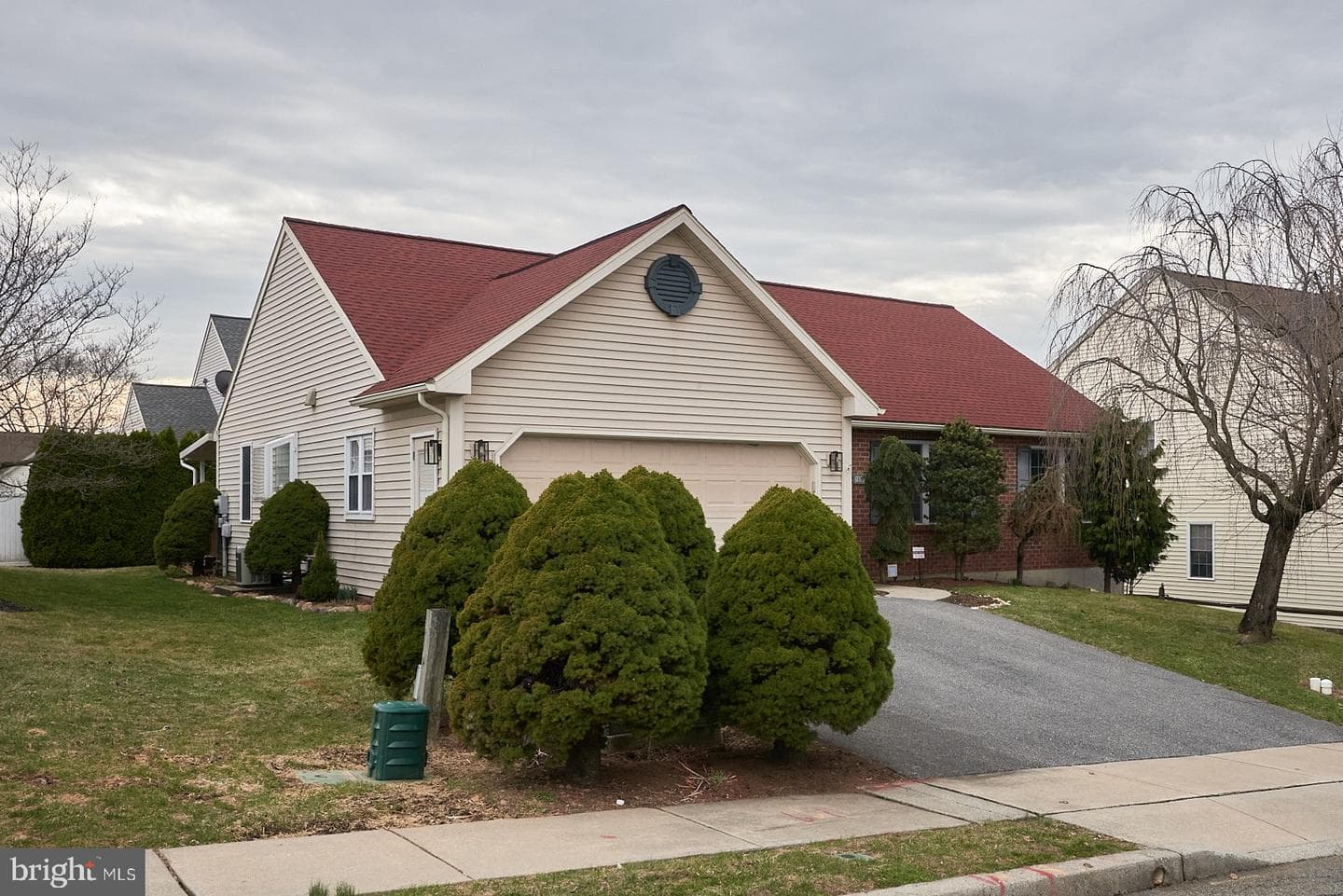 1018 Bowman Street photo 4