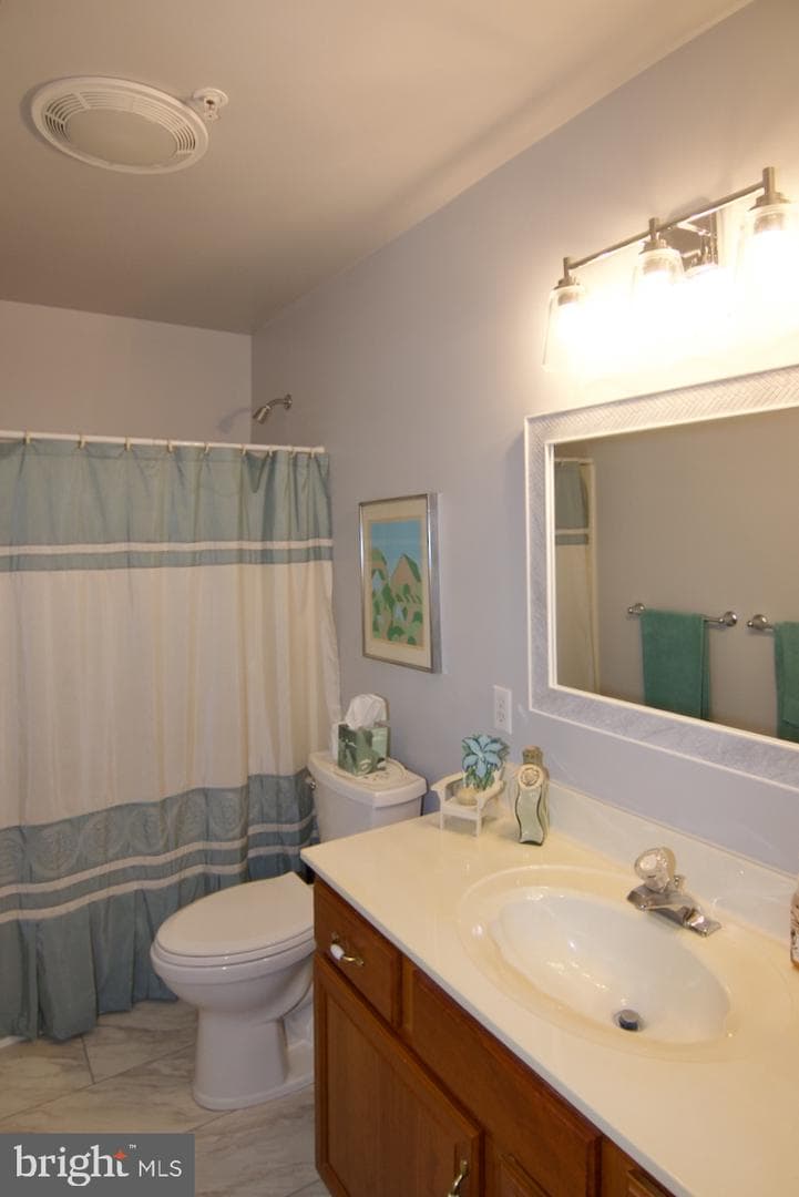 200 Walton Court photo 15