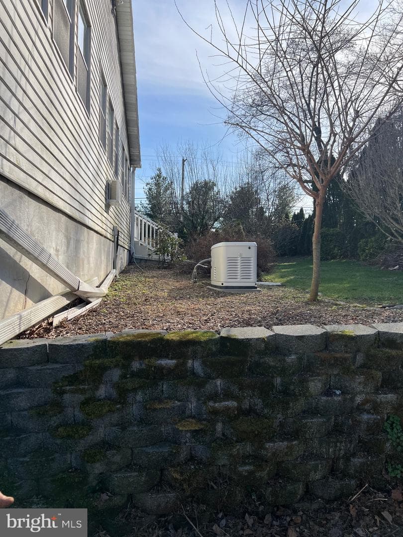2 Locust Lane photo 35
