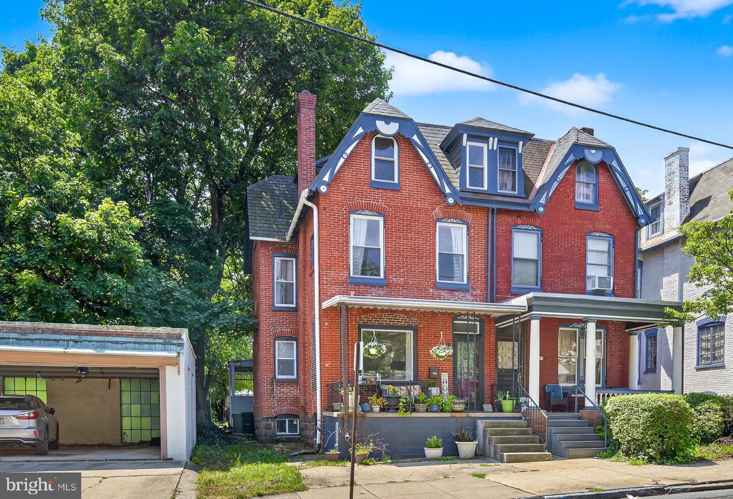 456 Douglass Street
