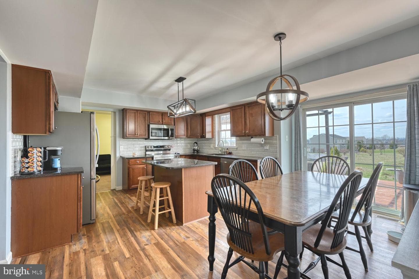 211 Oval Drive photo 12