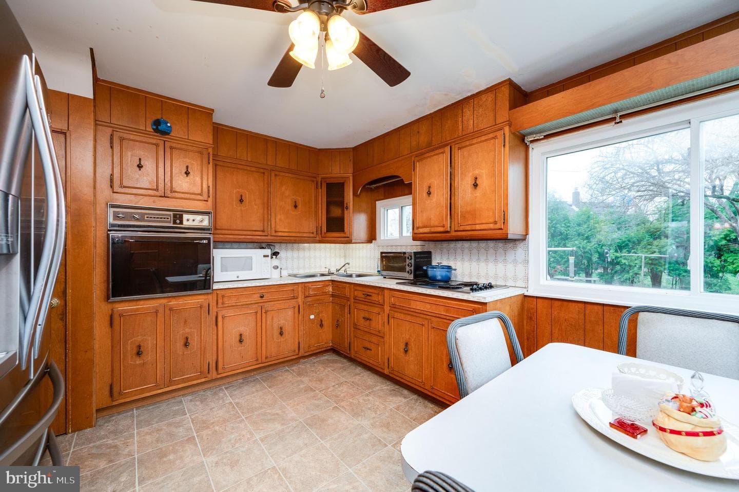511 Grill Avenue photo 11