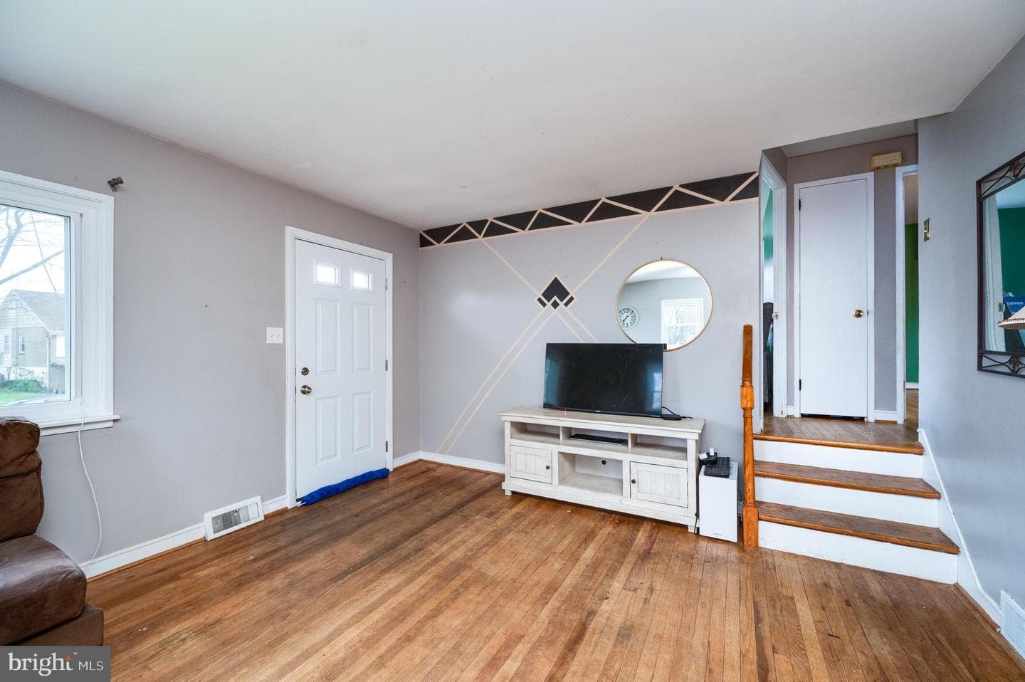 511 Grill Avenue photo 8