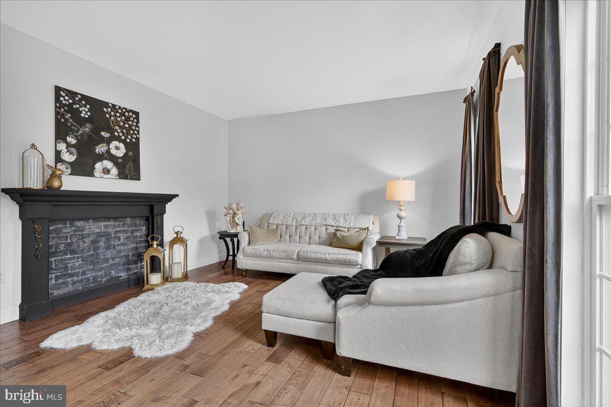 808 Bramblewood Drive photo 8