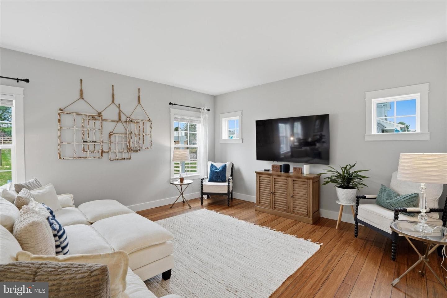 4 Sovereign Drive photo 11