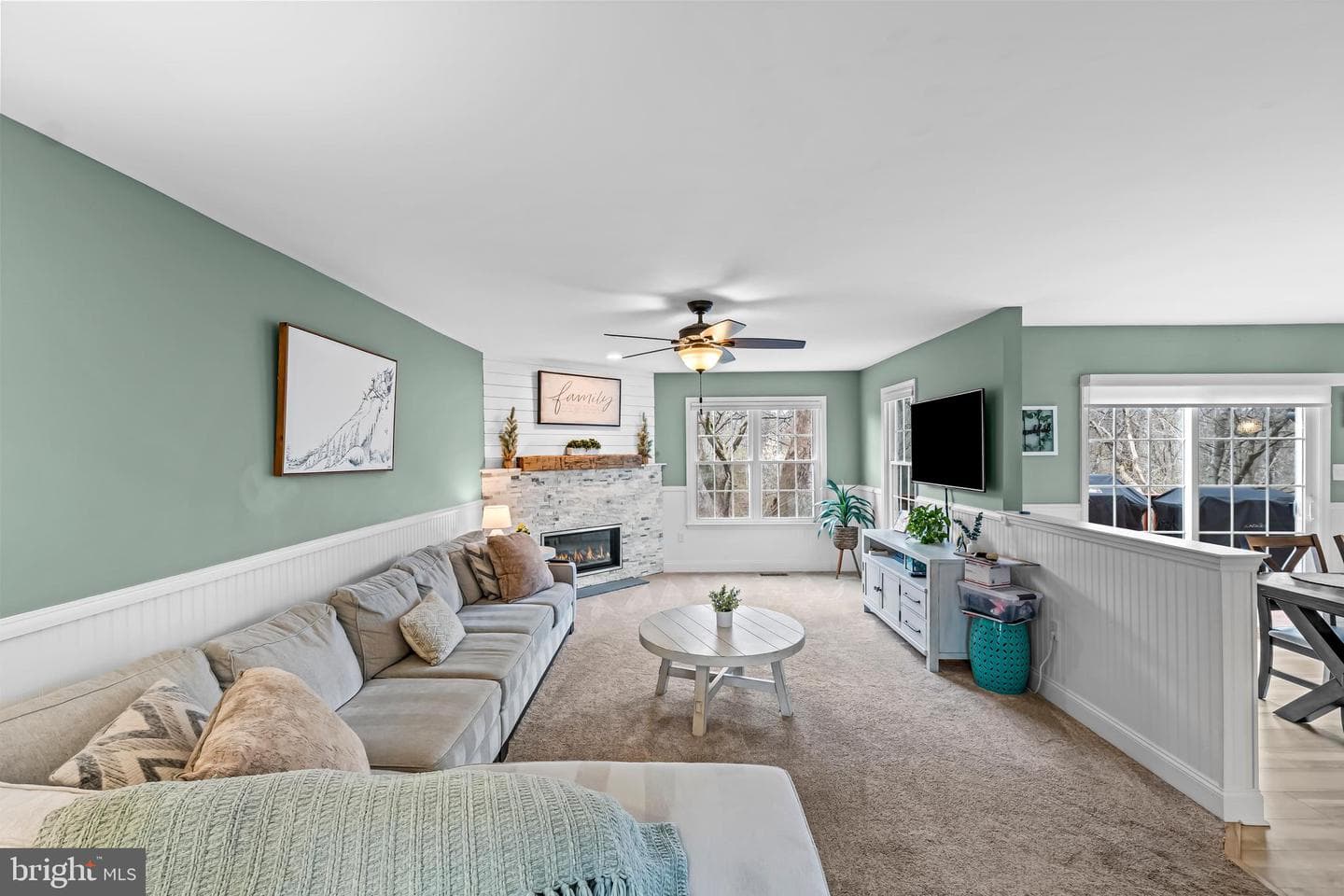 700 Ridge Drive photo 9