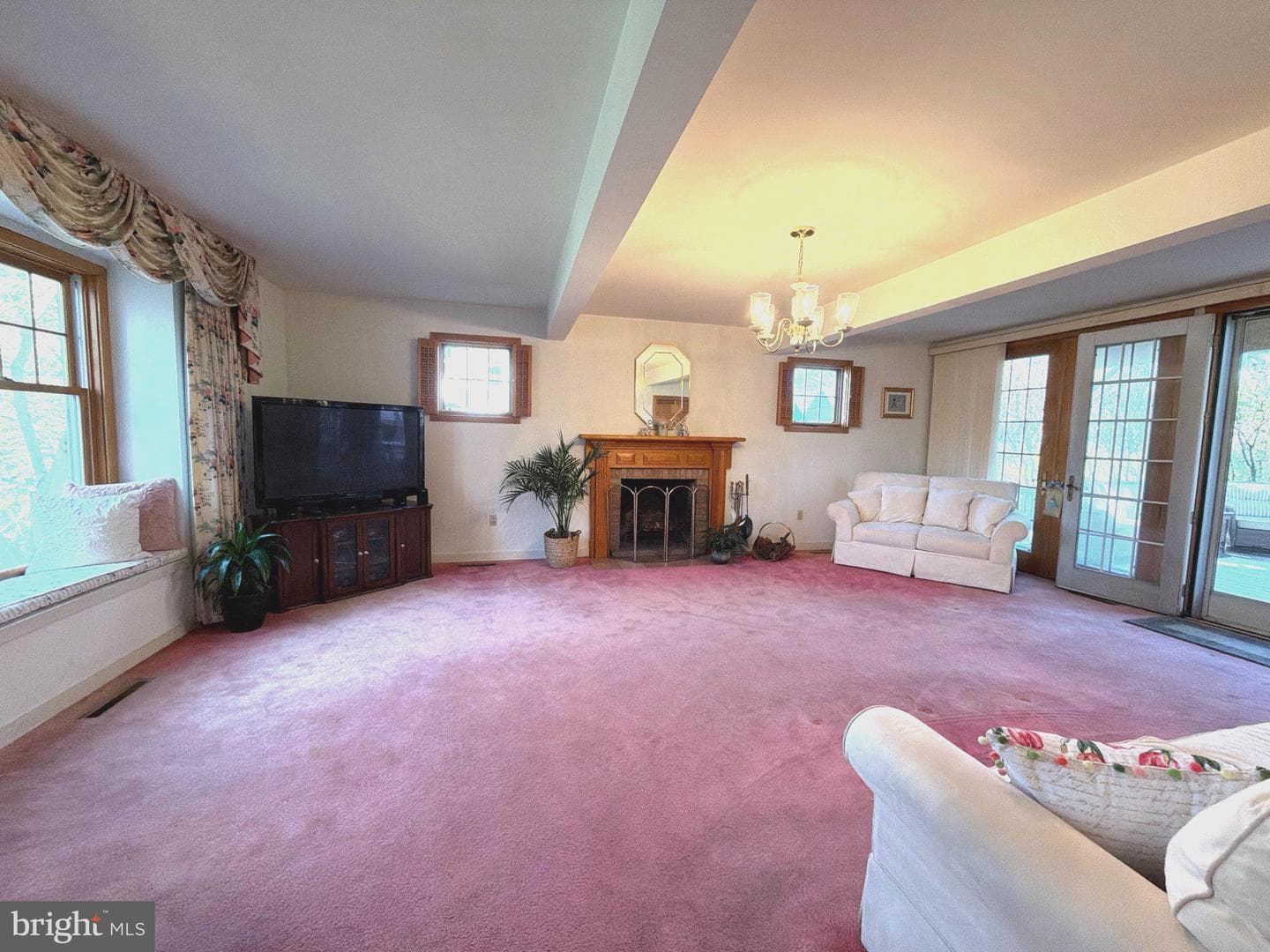 1236 Delaware Avenue photo 12