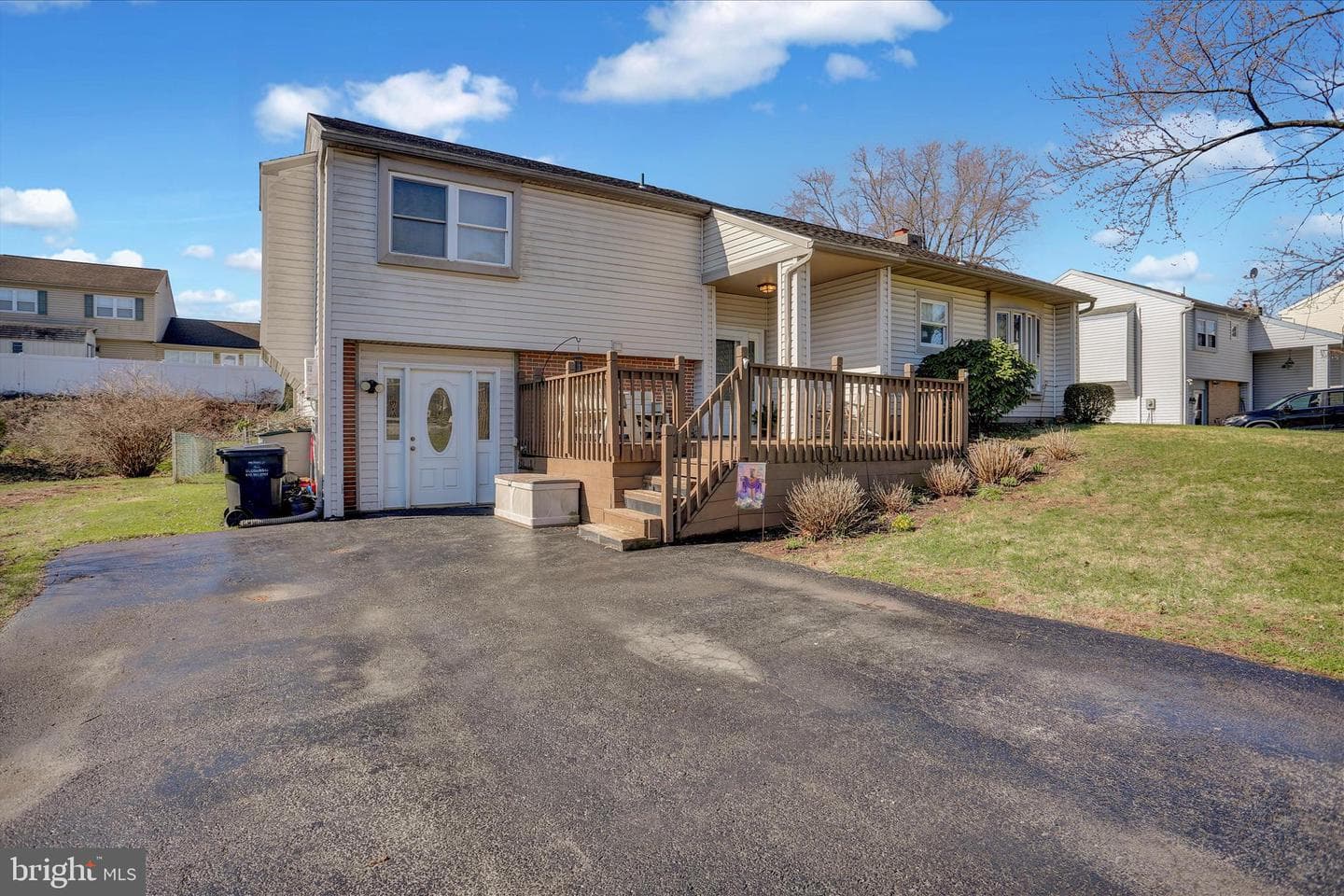 6104 Jefferson Drive photo 4