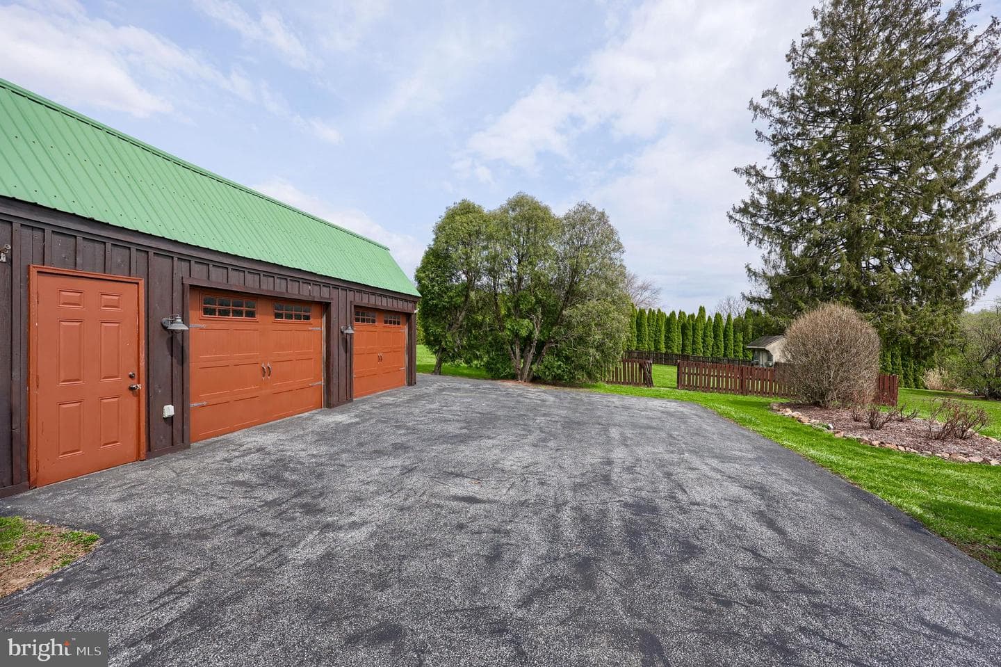 100 Seyler Road photo 19