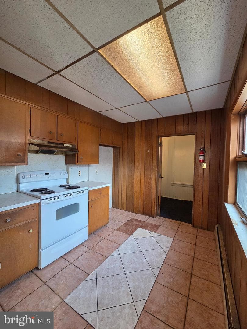 333 S 17th 1/2 photo 11