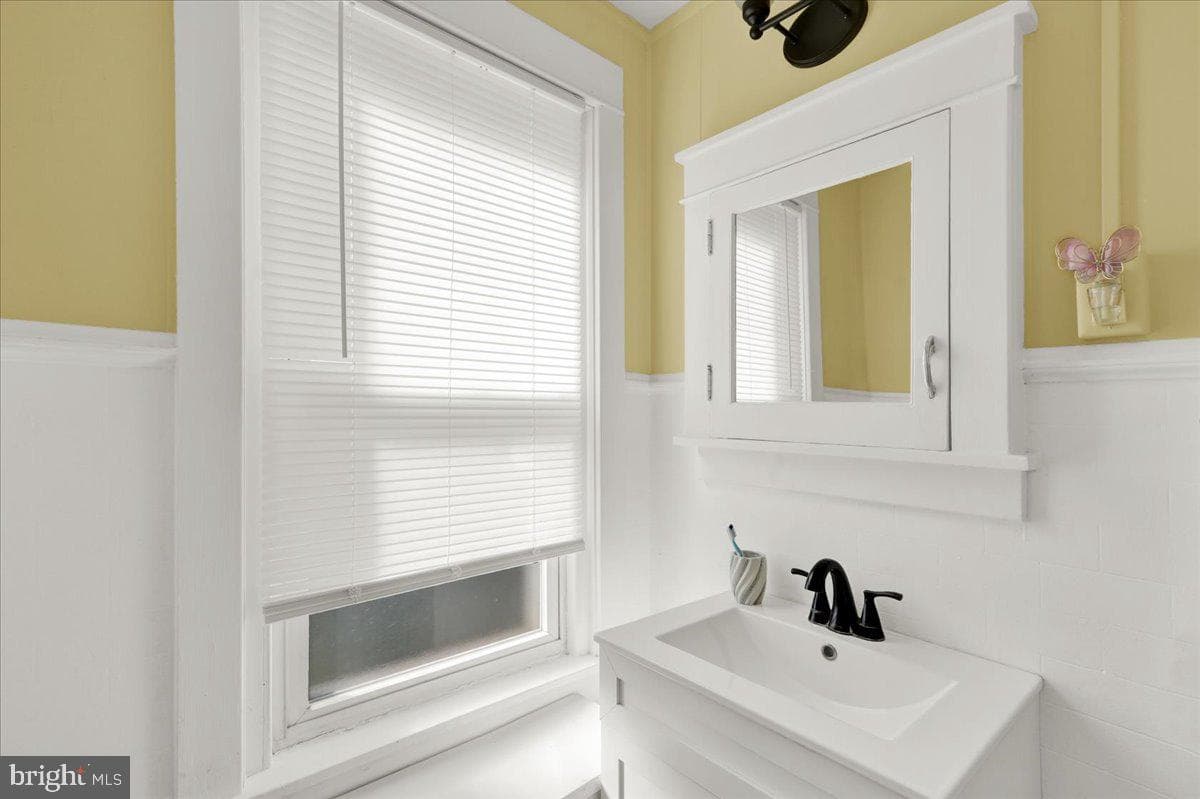 8 Pershing Boulevard photo 14