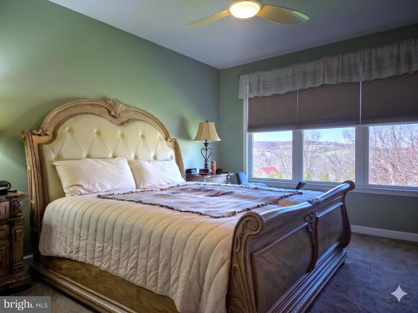 409 Westbury photo 27