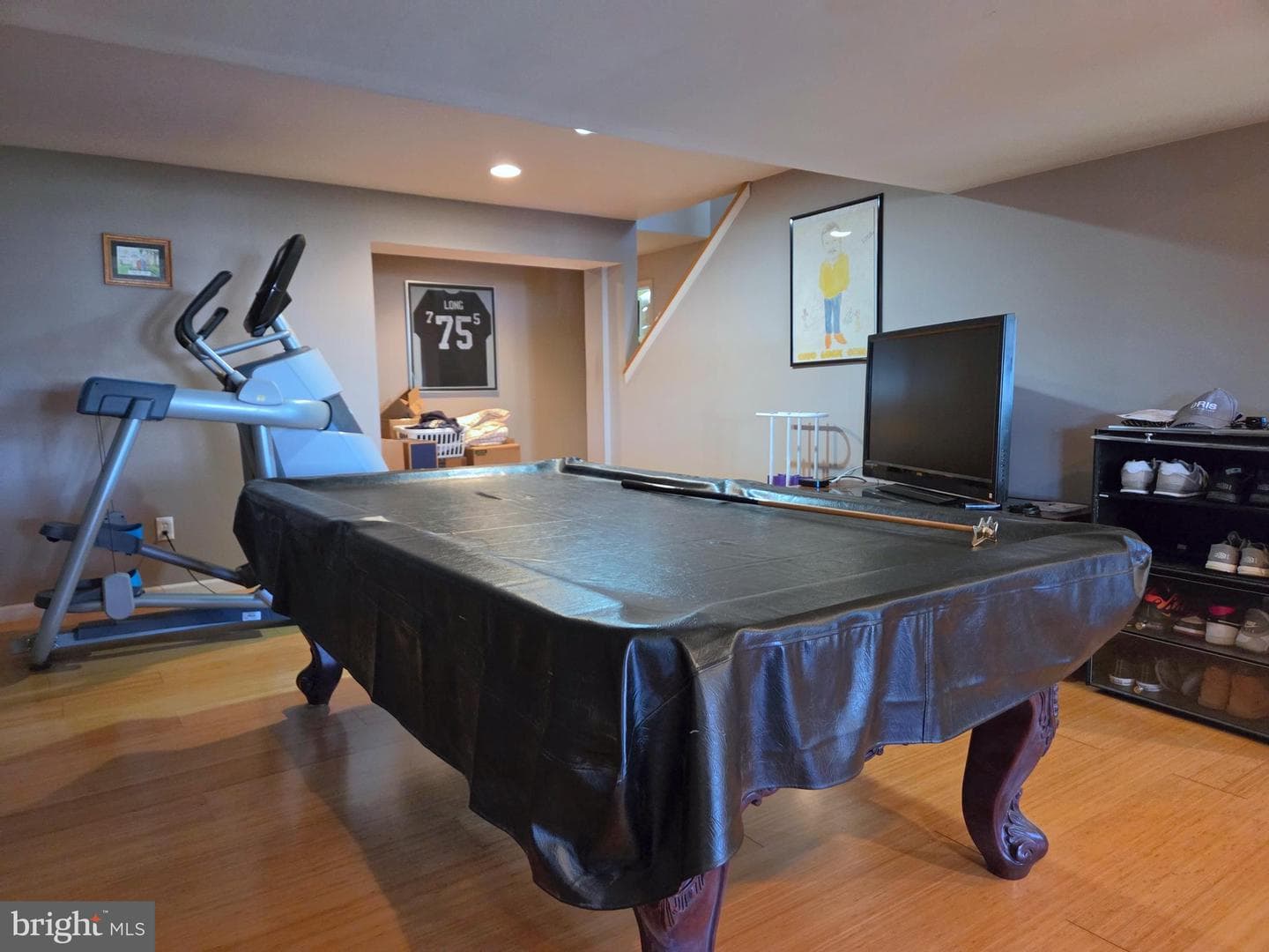 409 Westbury photo 36