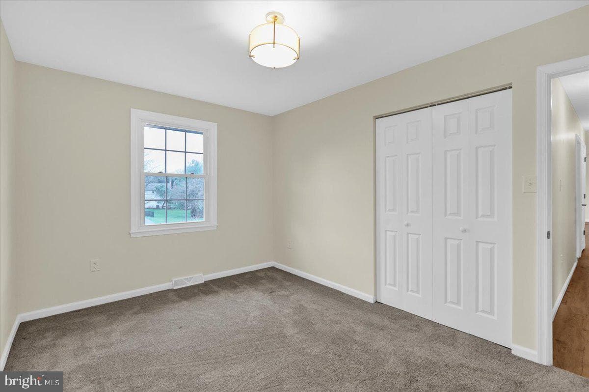 2 Courtleigh Place photo 17