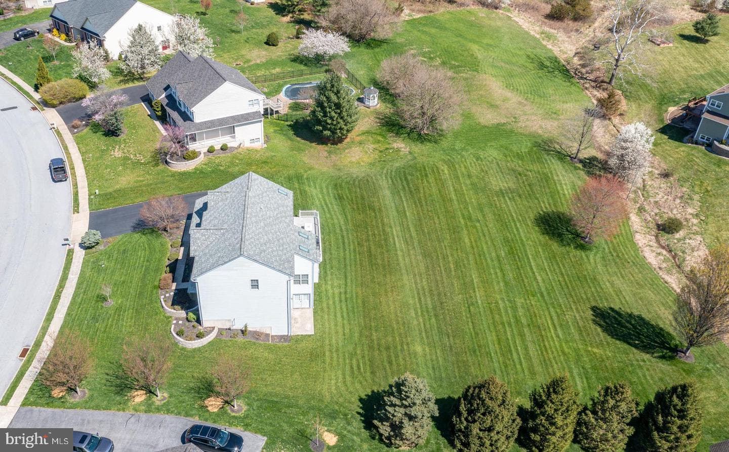 110 Orchard View Drive photo 45