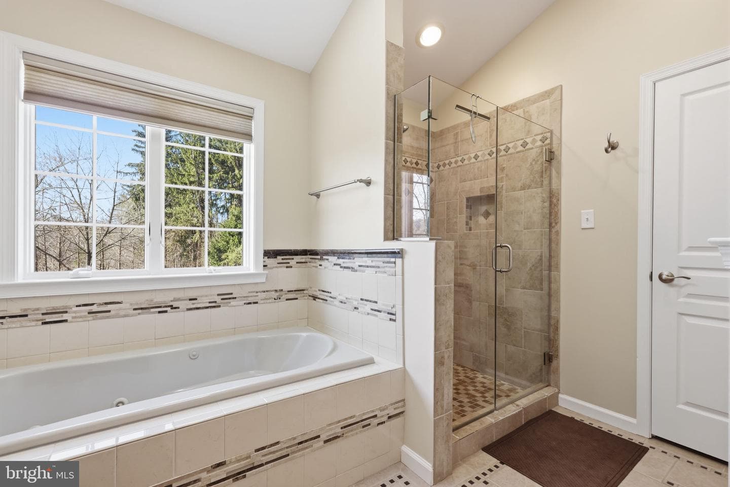 5 Glen Hollow Court photo 35
