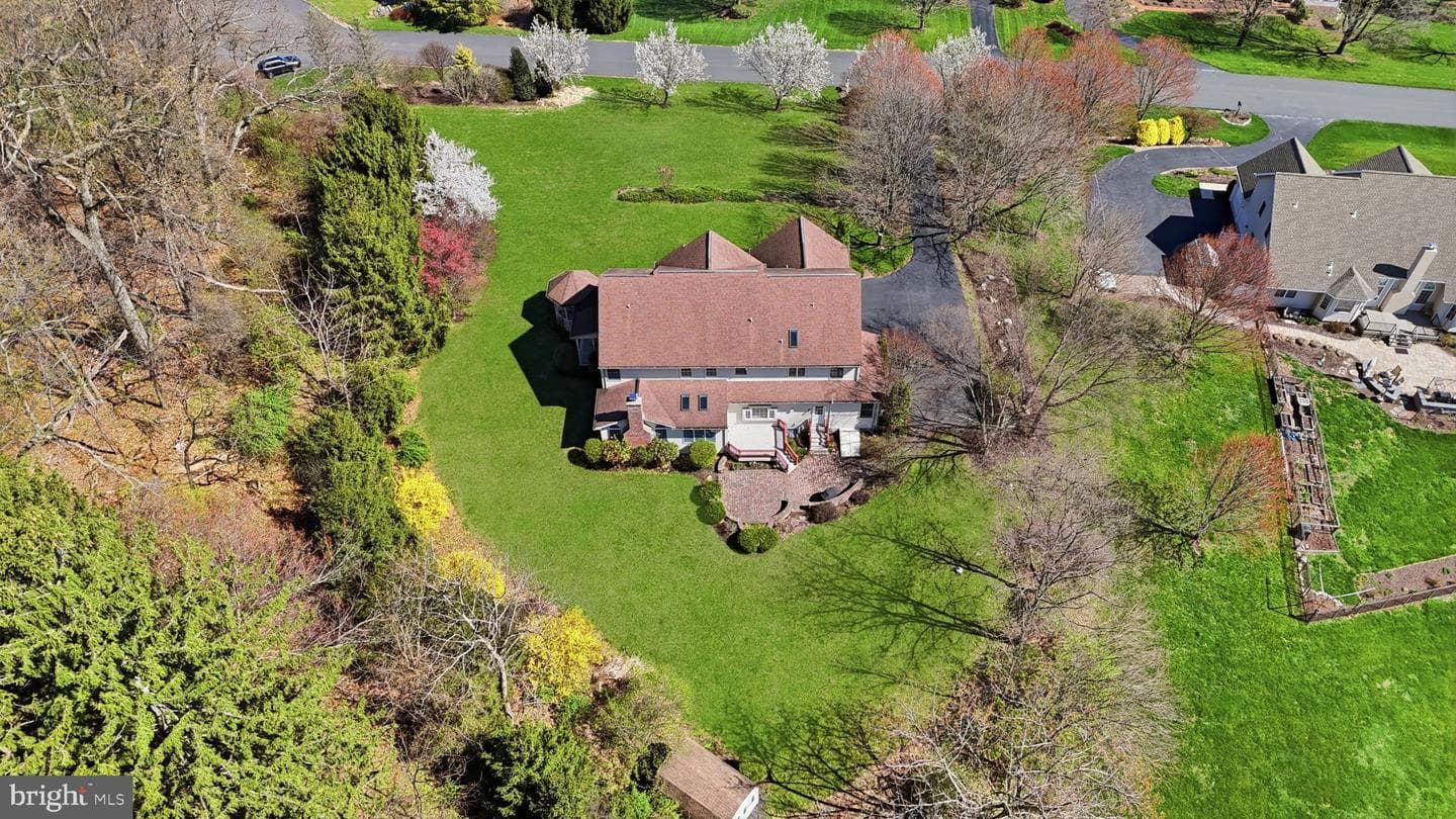 5 Glen Hollow Court photo 59