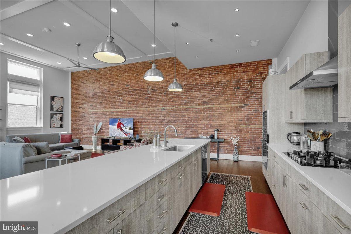 1100 Belmont Avenue #2 West photo 10