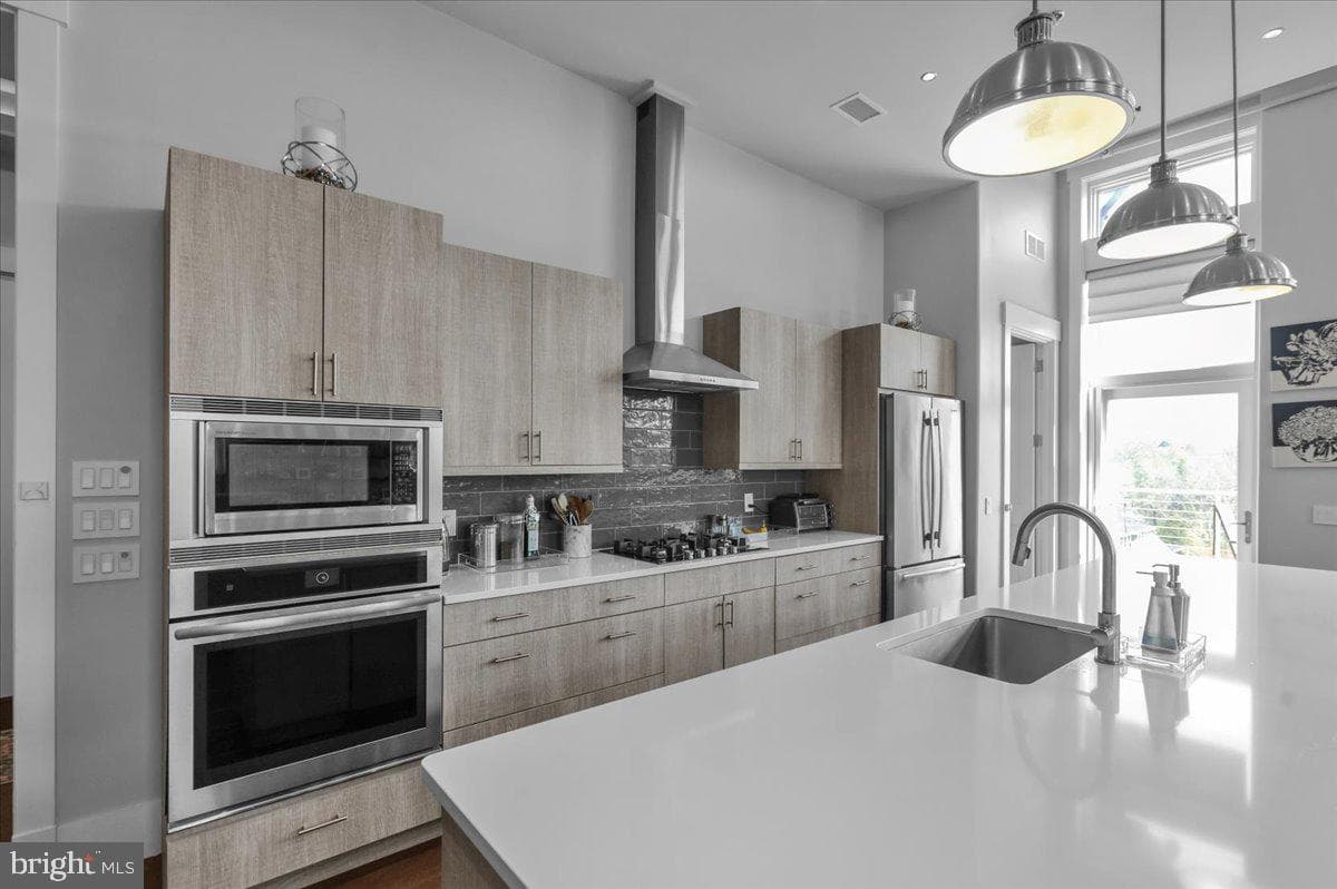 1100 Belmont Avenue #2 West photo 8